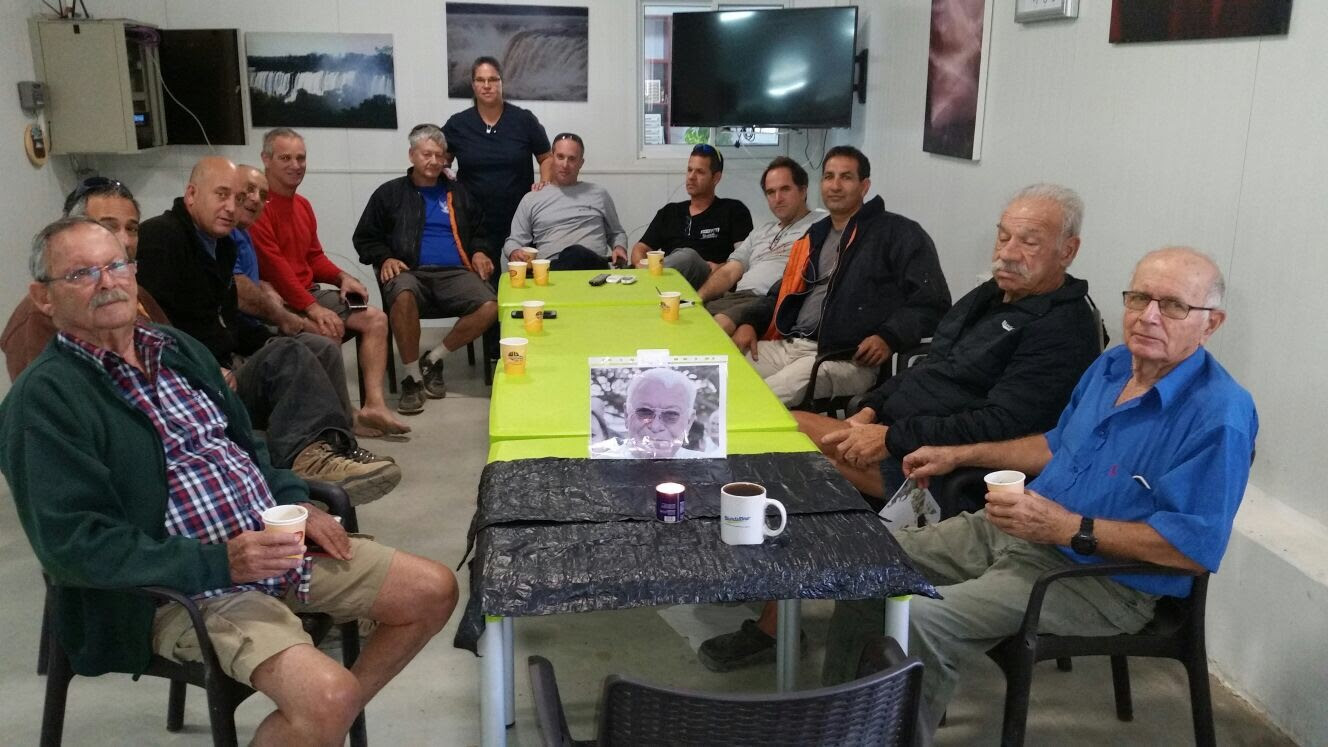 הרמת כוס קפה לזכרו של יורם- פרלמנט מחסן עמיר 15.11.2017