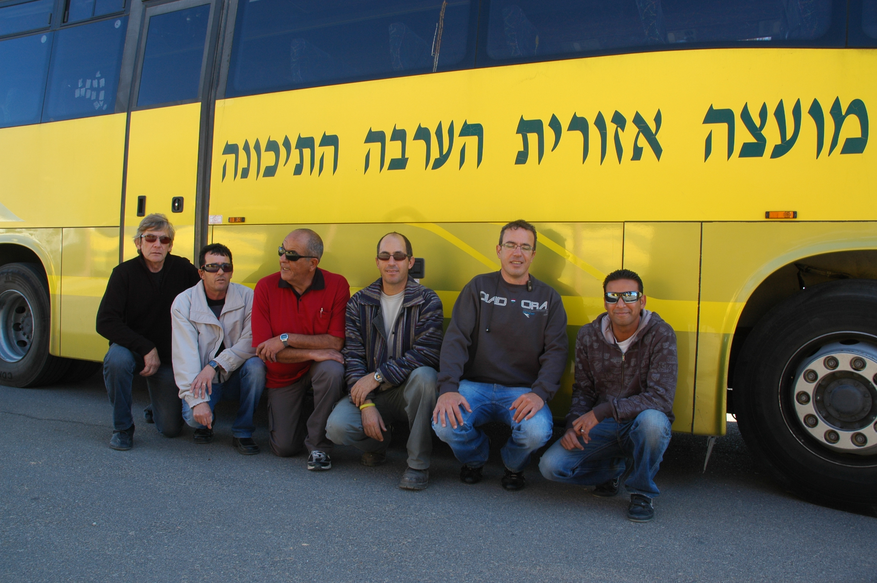 צביקה עם הנהגים 2012