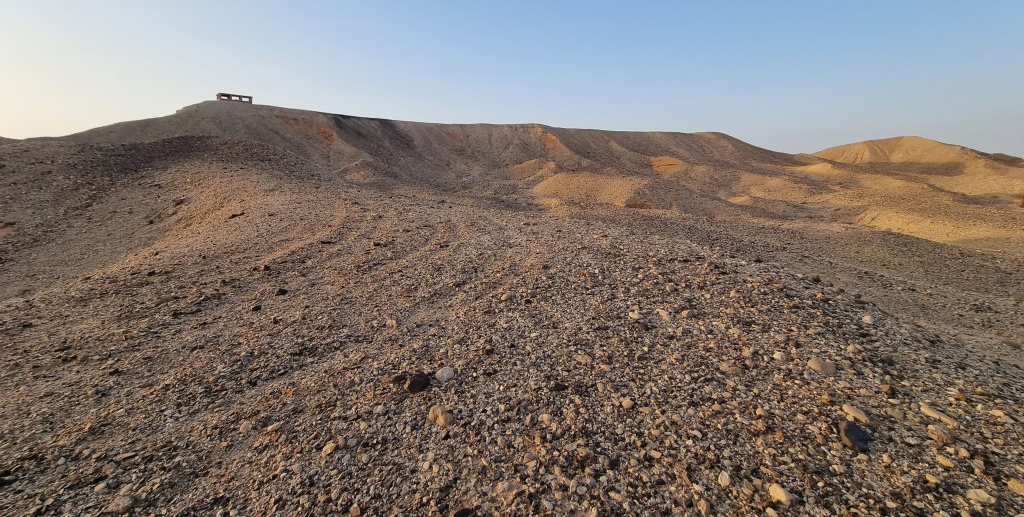 אתר התכת הנחושת בגבעת חצבה מדרום למושב חצבה.